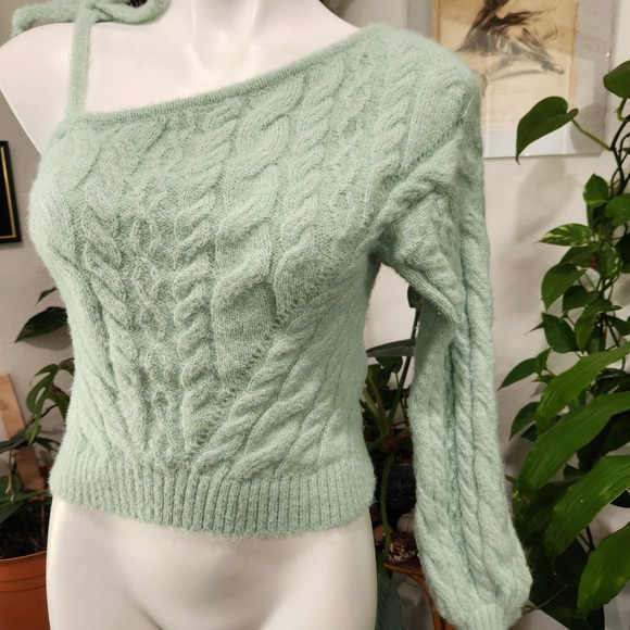 Wild Fable one shoulder mint green super soft sweater size small - Picture 1 of 8